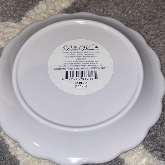 The Pioneer Woman Vintage Ditsy Plate Set - Picture 8 of 8